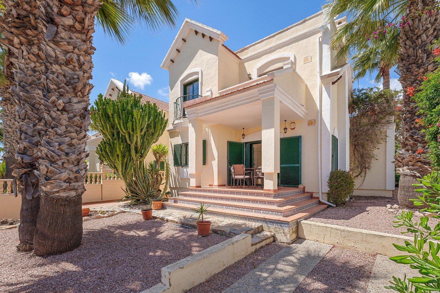 3 Bedroom 2 Bathroom Villa in Orihuela Costa o 1iq7tkl881o471jjenivevvvab36