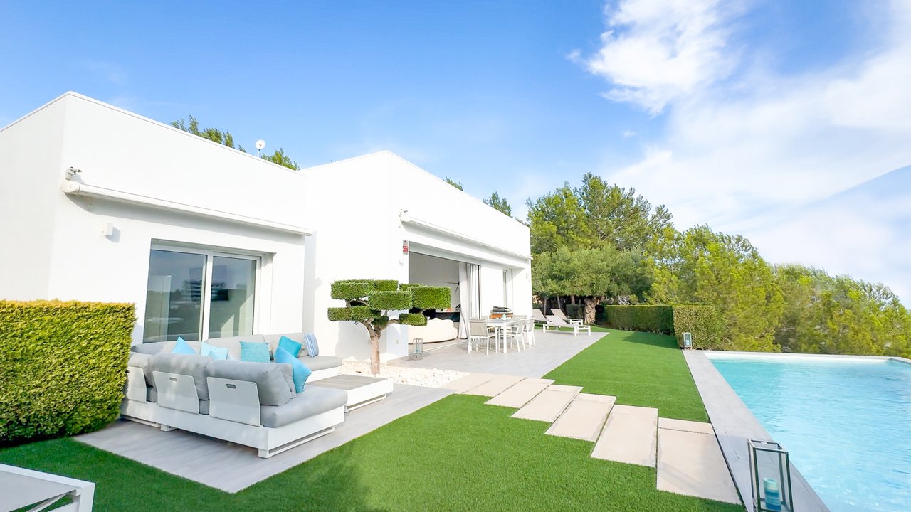 Villa Adelfa