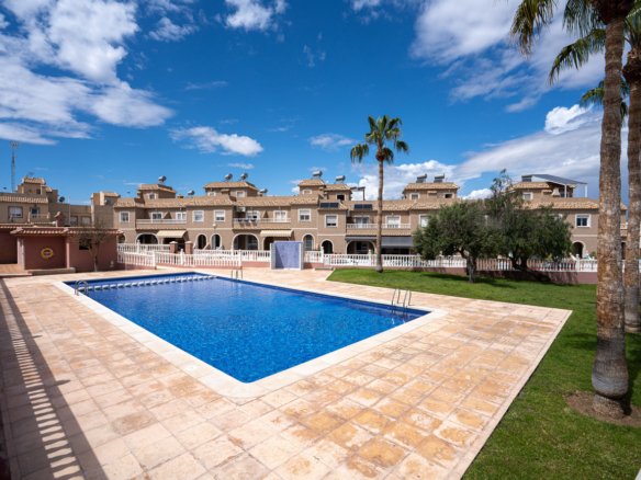 town house gran alacant gjy 7me 1