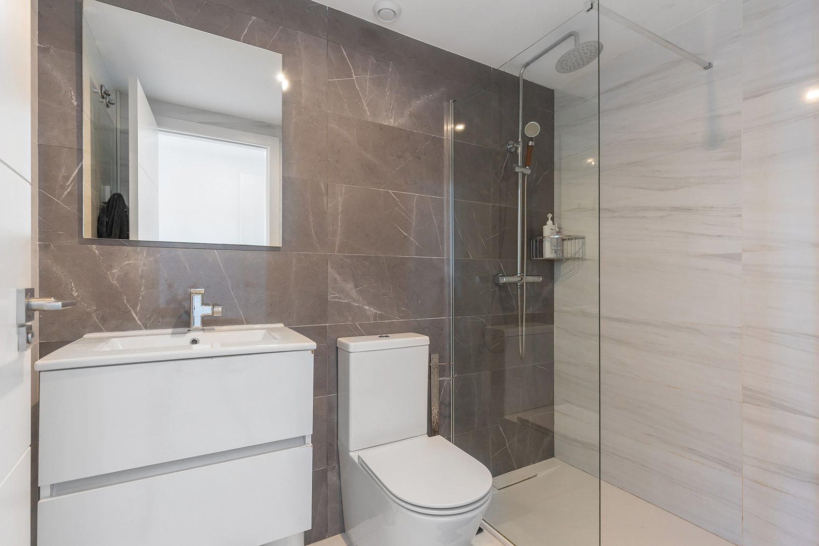 Posidonia y panorama mar