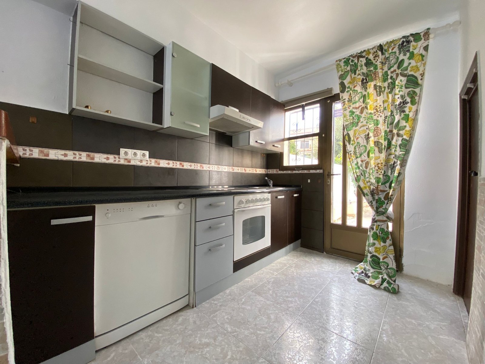 WhatsApp-Image-2025-11-26-at-17.09.28-1