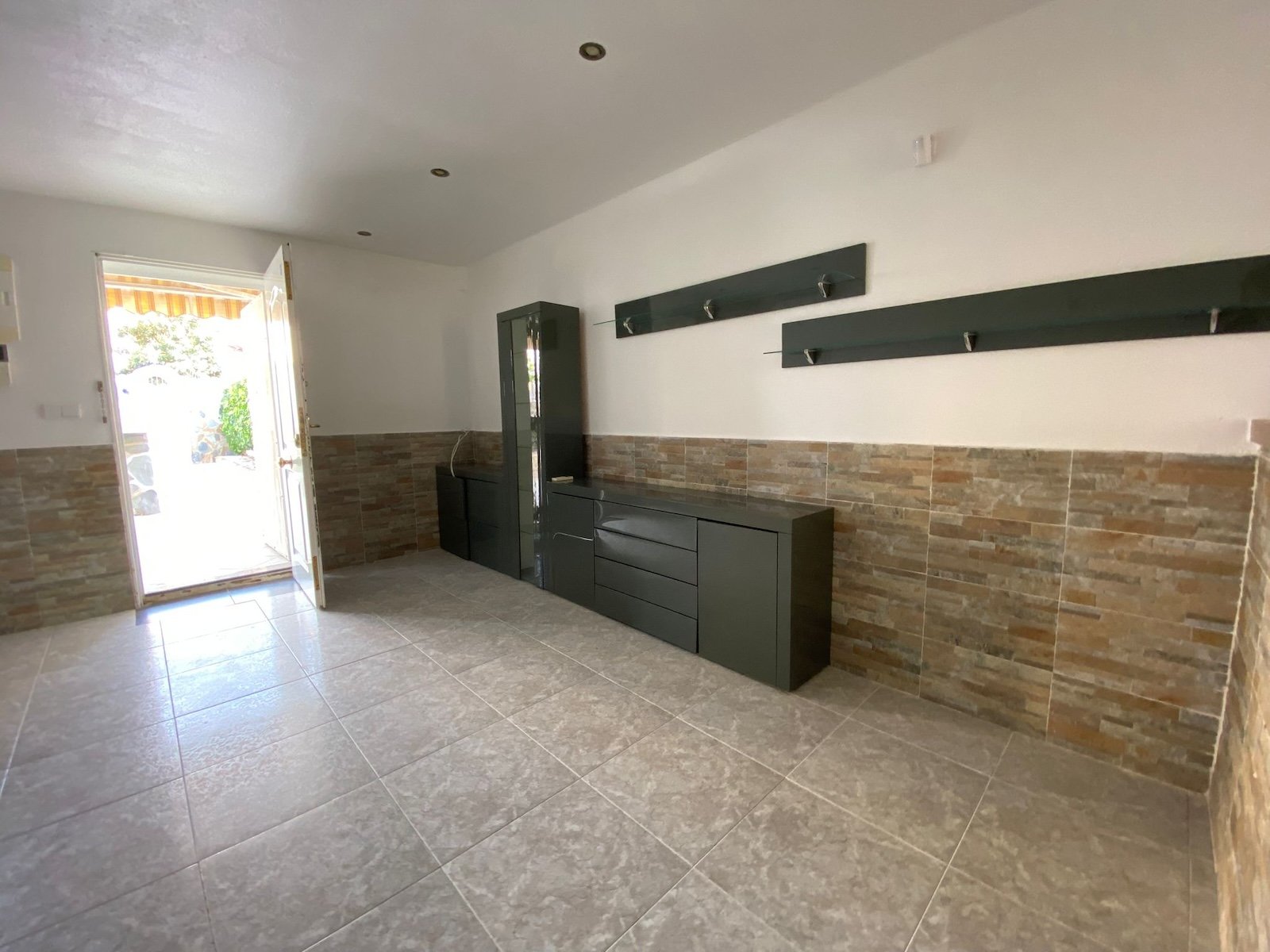 WhatsApp-Image-2025-11-26-at-17.09.28