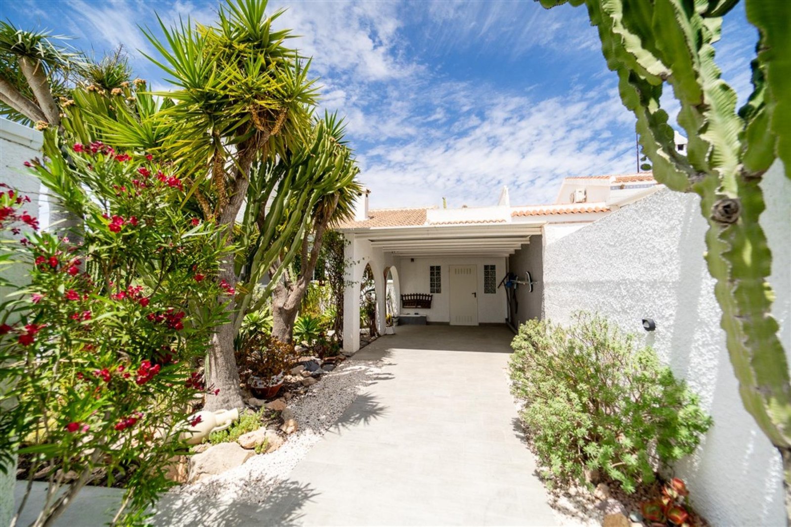 g_askrgrgieoaytyawe37b