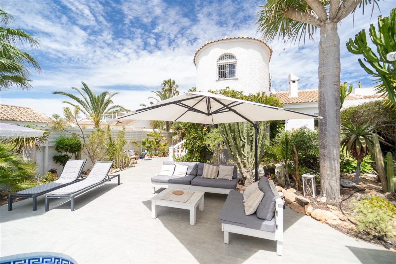 g_bkya7a3sqha3un0fmirg