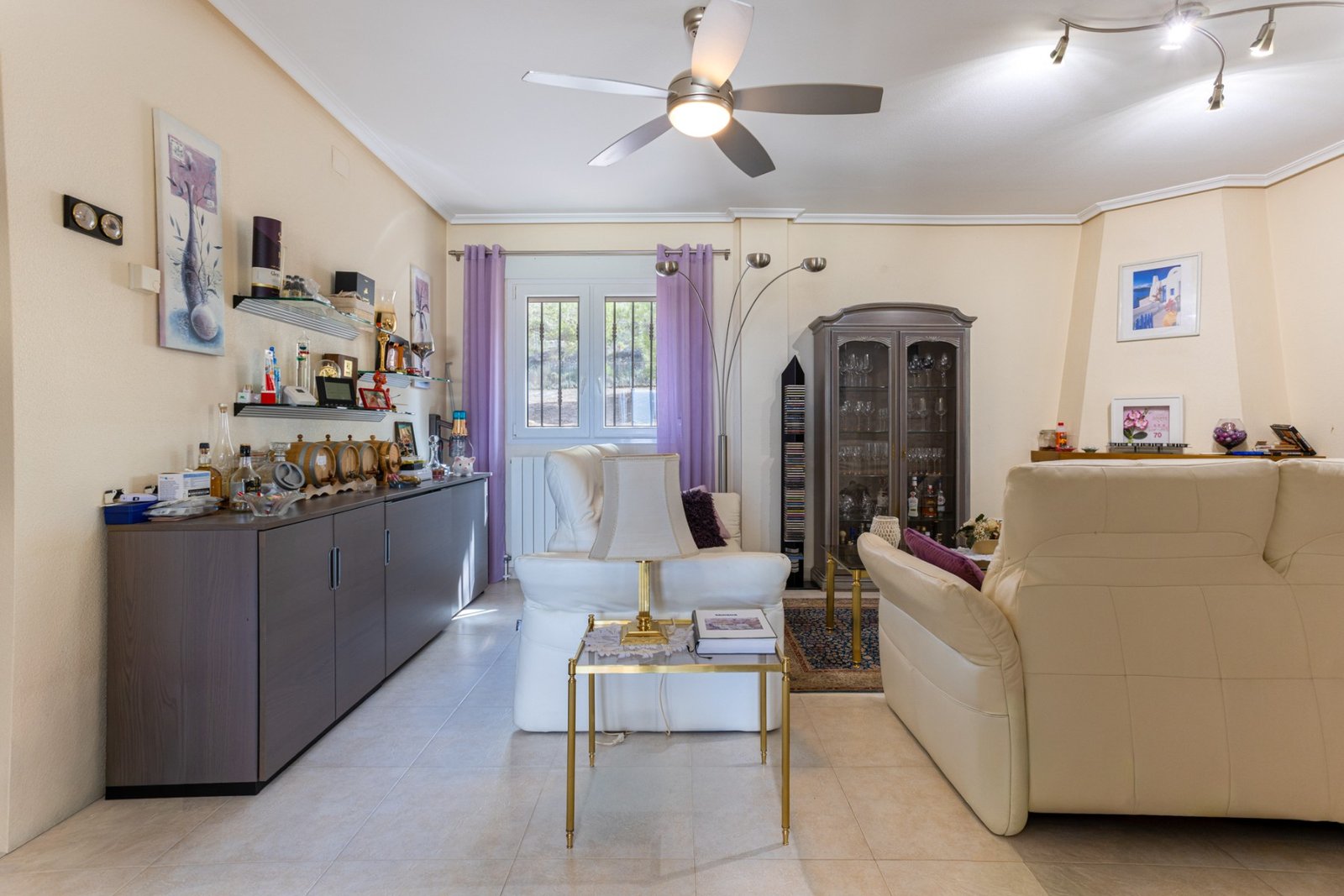 1140379_699d5b6720582