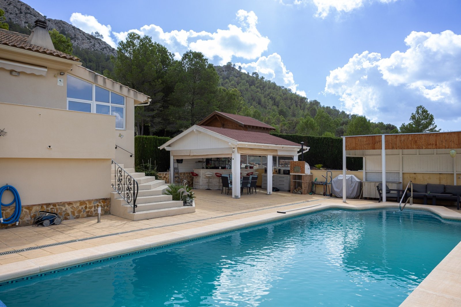 1140408_699d5bc182731