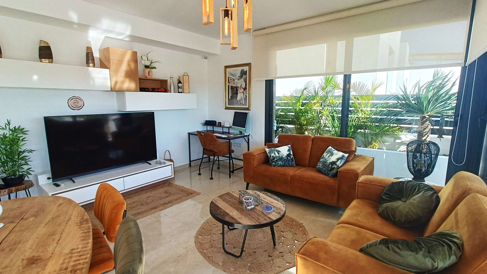 12852_stunning_detached_villa_with_heated_pool_and_large_underbuild_190226155342_6