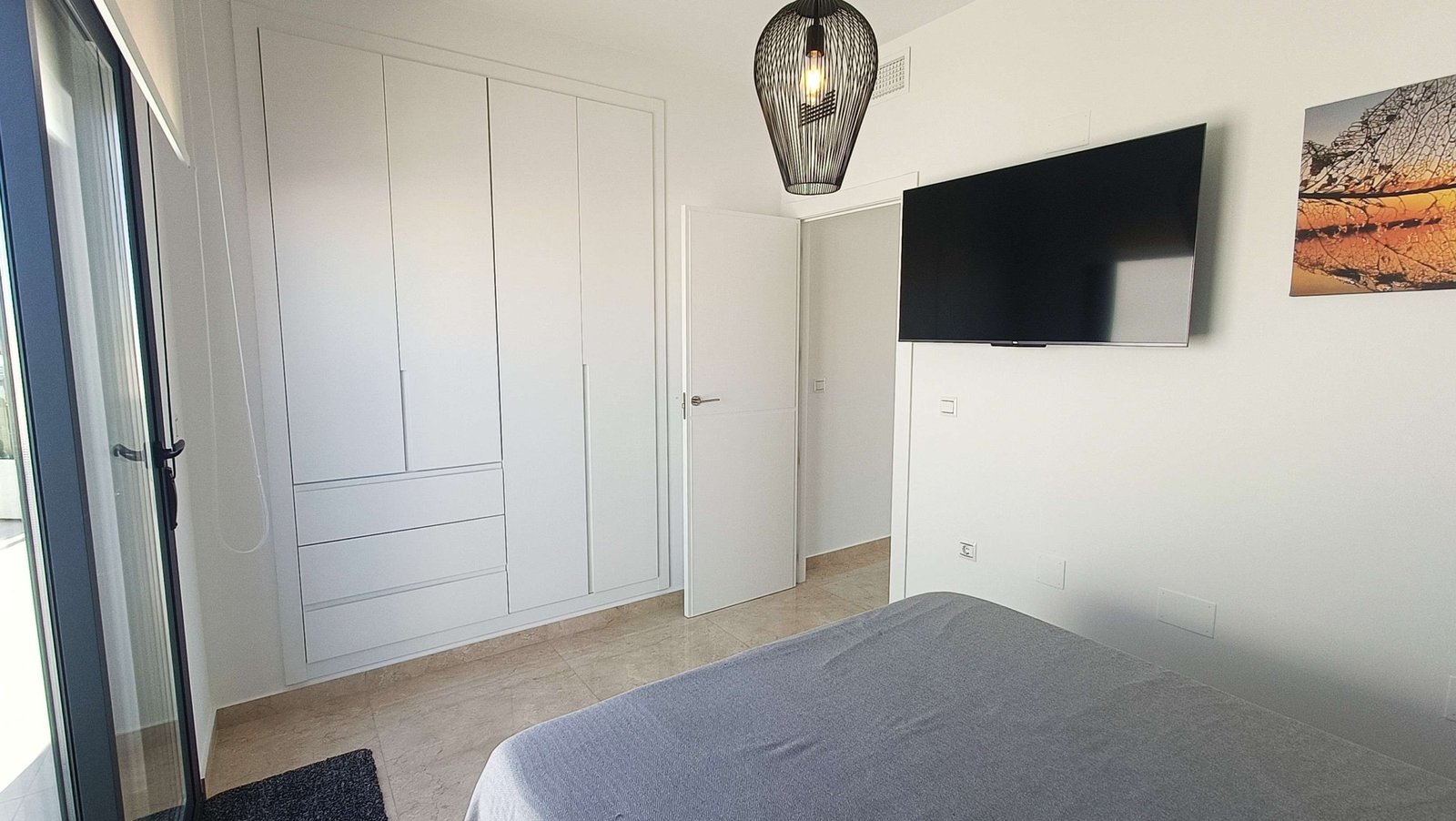 12852_stunning_detached_villa_with_heated_pool_and_large_underbuild_190226155442_24