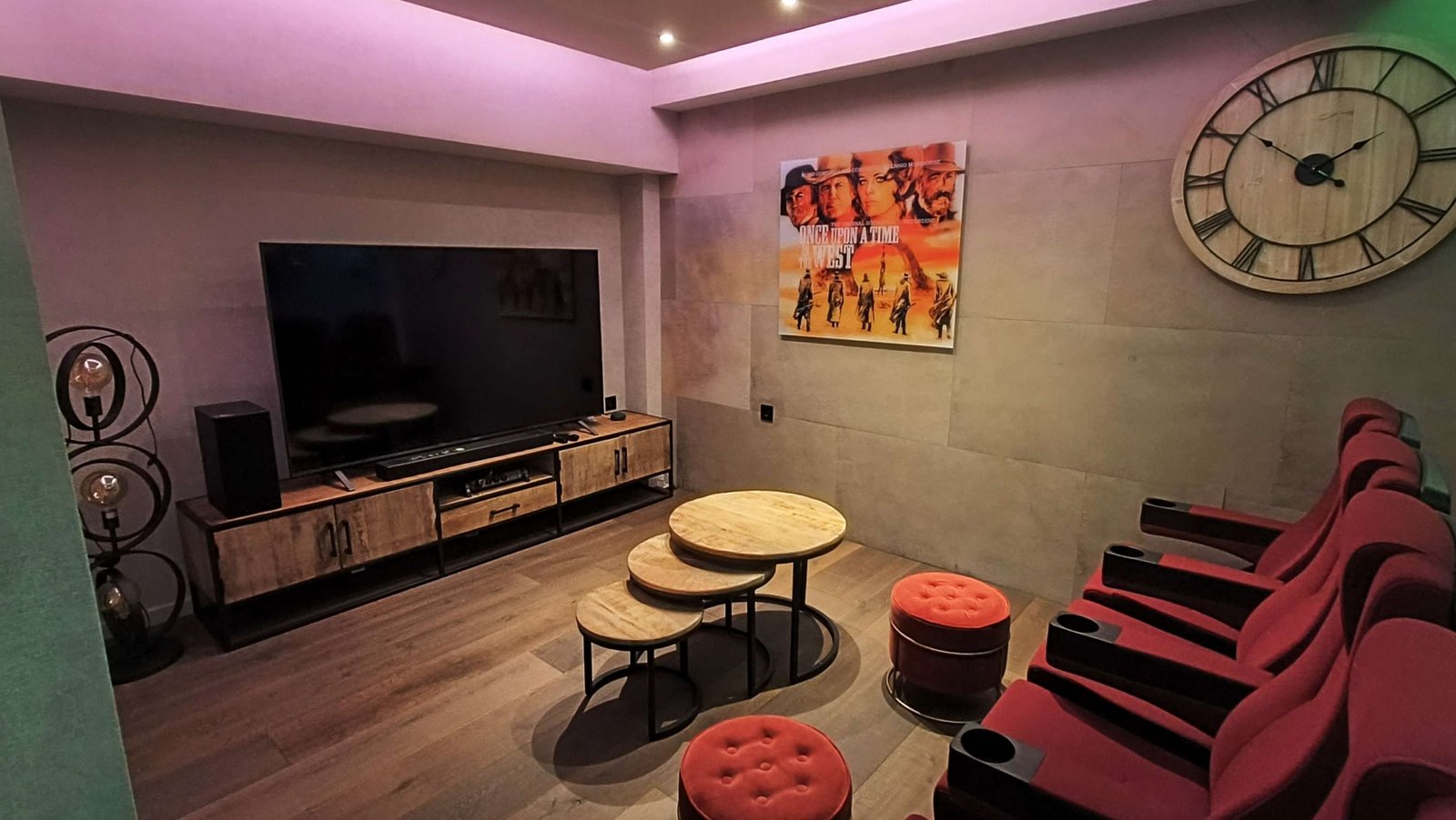 12852_stunning_detached_villa_with_heated_pool_and_large_underbuild_190226155517_35