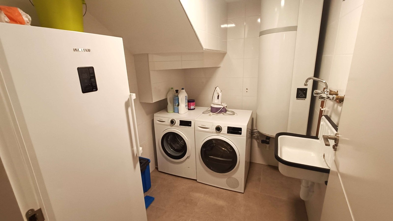 12852_stunning_detached_villa_with_heated_pool_and_large_underbuild_190226155543_51