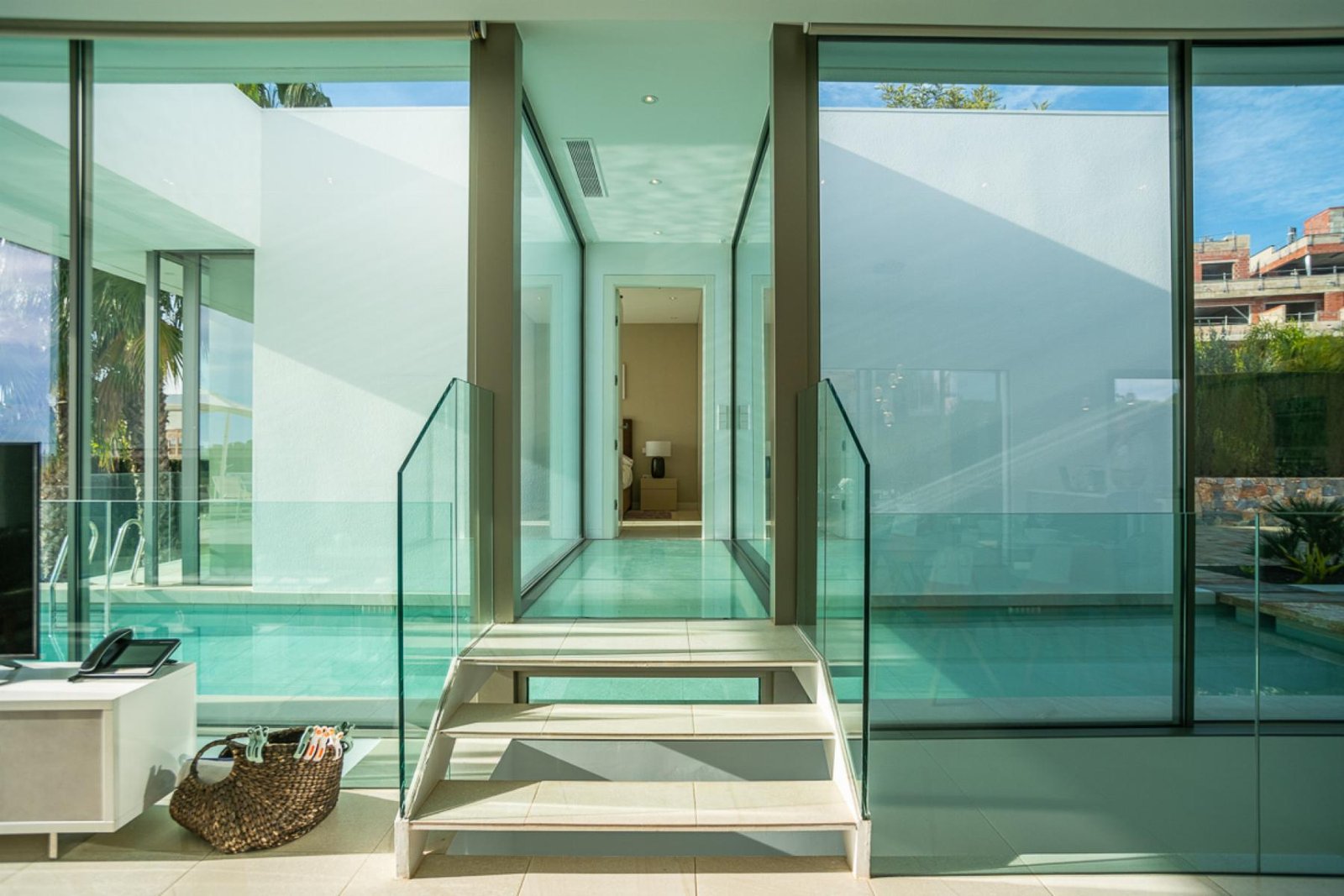 2118_o_1inor9h5u179c12dqr81hur1c1924