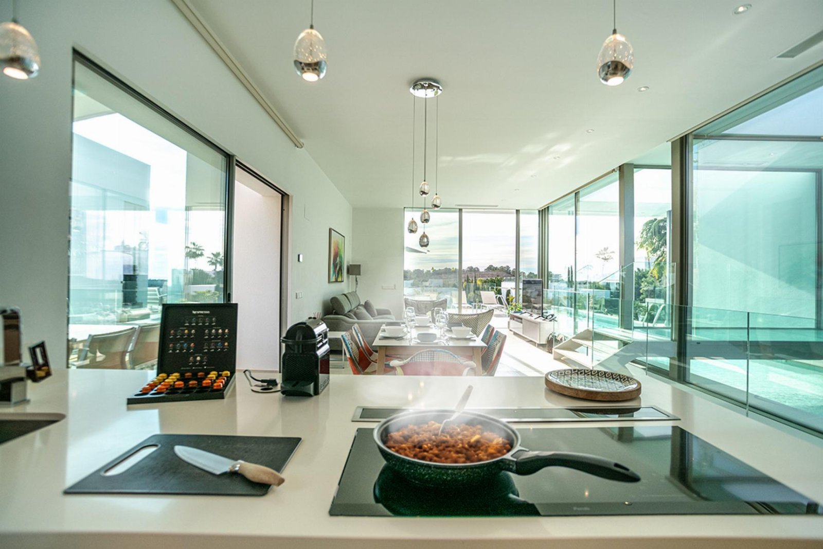 2118_o_1inor9h5u1o1314ug1ss057f1ho421