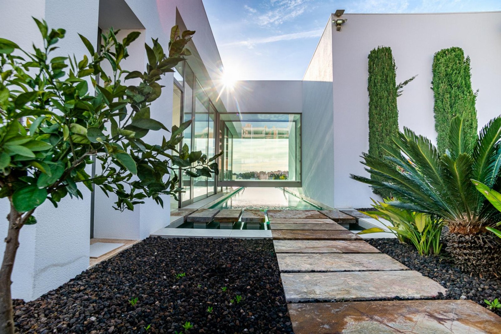 2118_o_1inor9h5uskbhrclplmu1uct1j