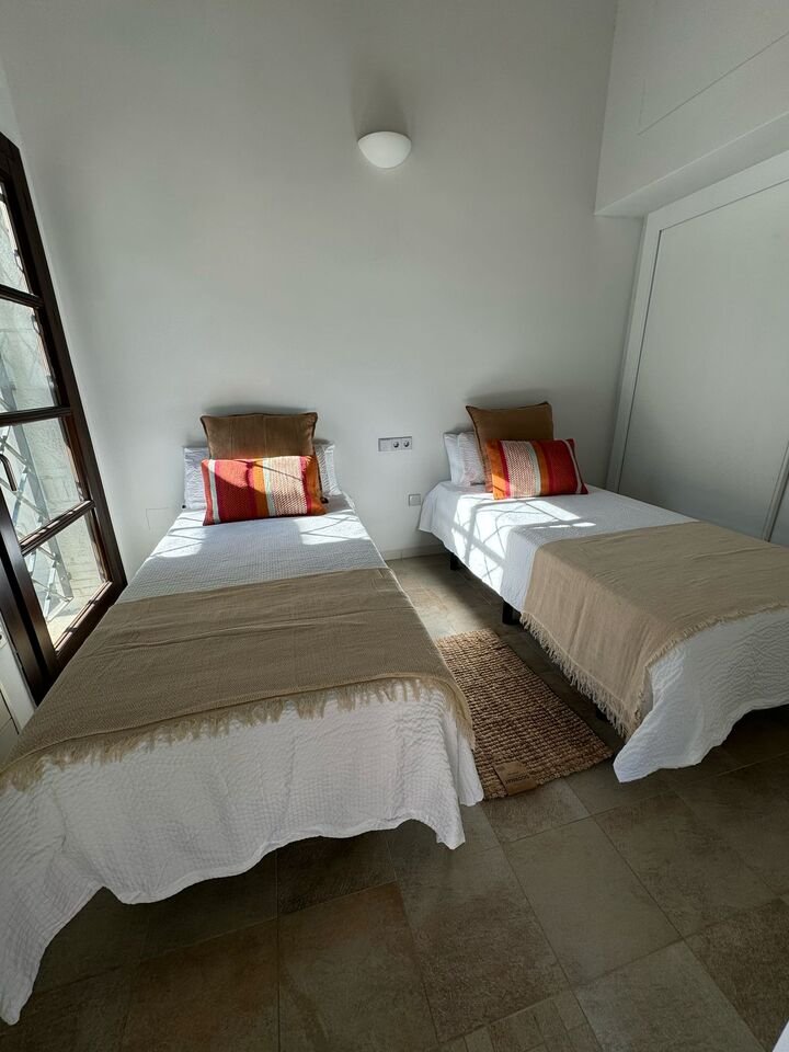 29581-villa-for-sale-in-peraleja-golf-20972816-large