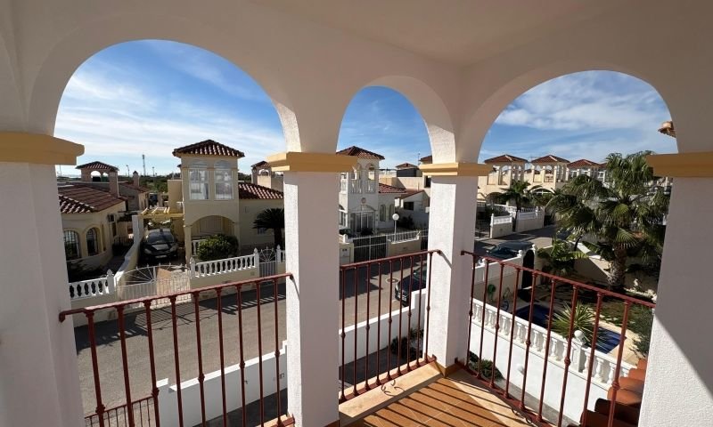 2e0156a3-bb3219e1-f061-4993-8a74-71f00a9a3728