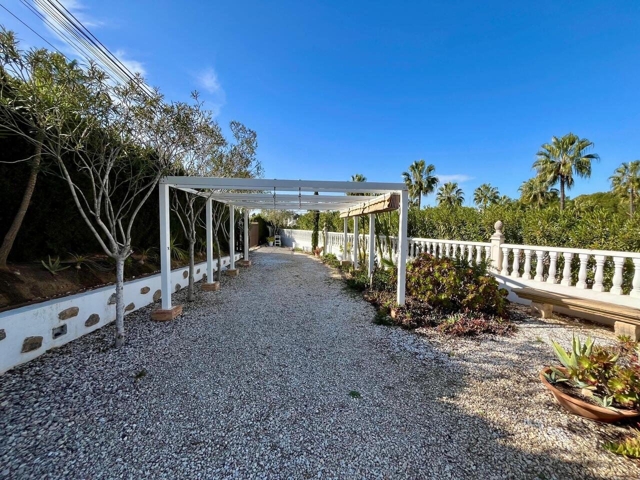 4851-villa-for-sale-in-villamartin-2889444-large