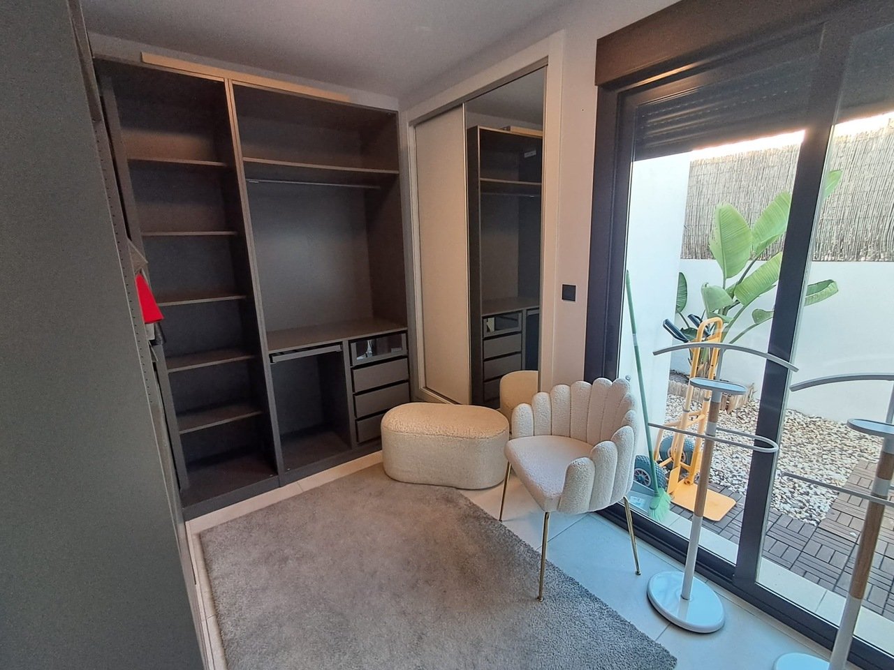 4e09133f-4bab-4f4c-a627-f21ad79c9acd_xlarge