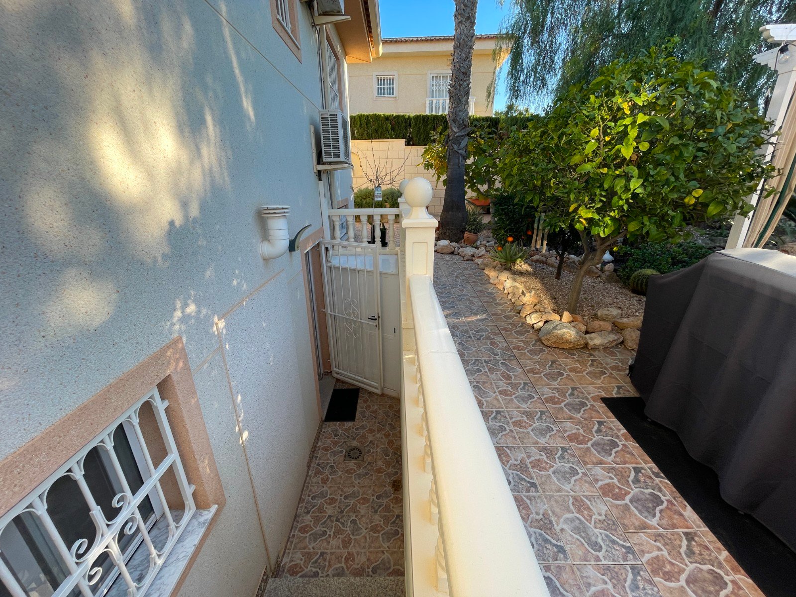 607643_694127c3a267b