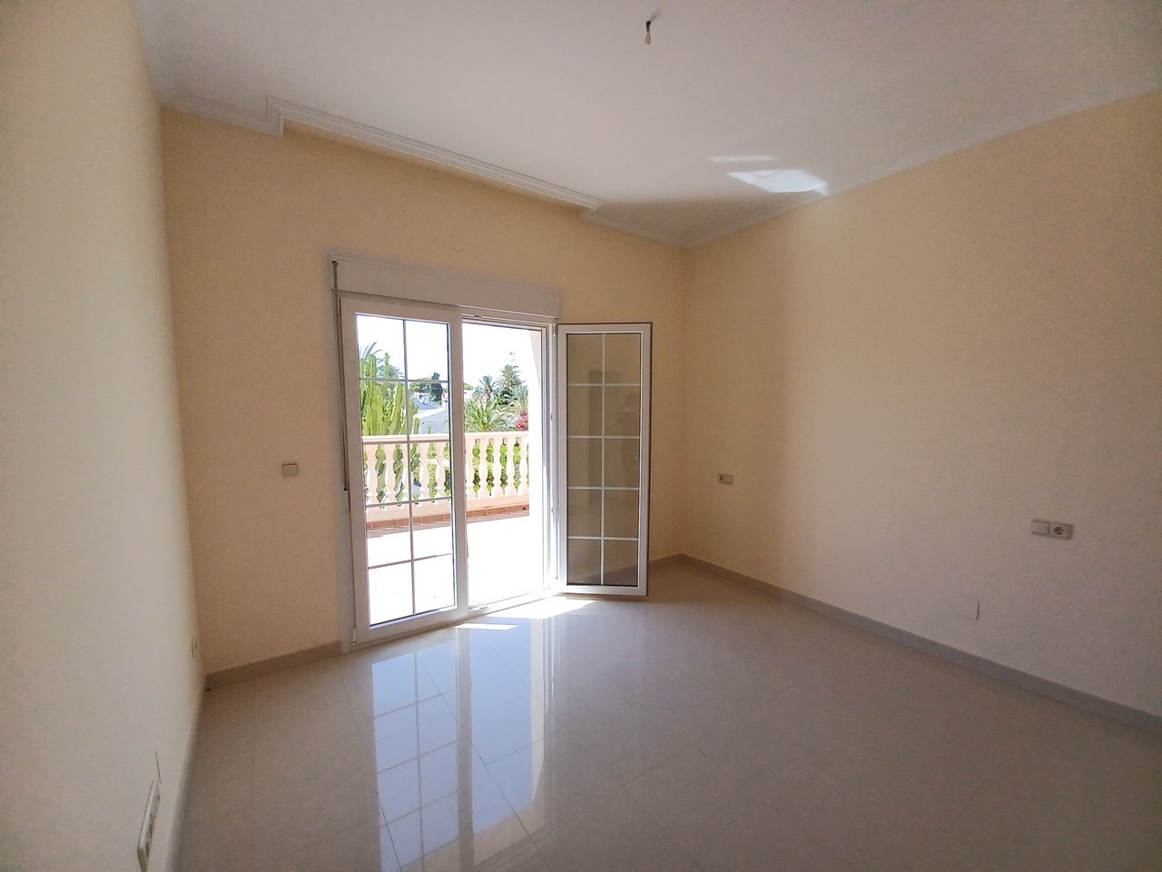 62bbc4eca63969124dc5_xlarge