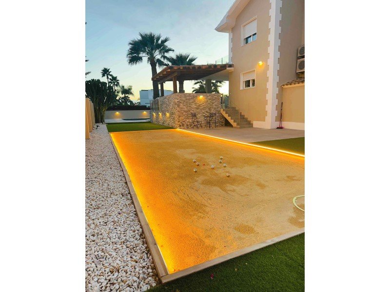 ID224a8501-0000-0500-0000-000014165970