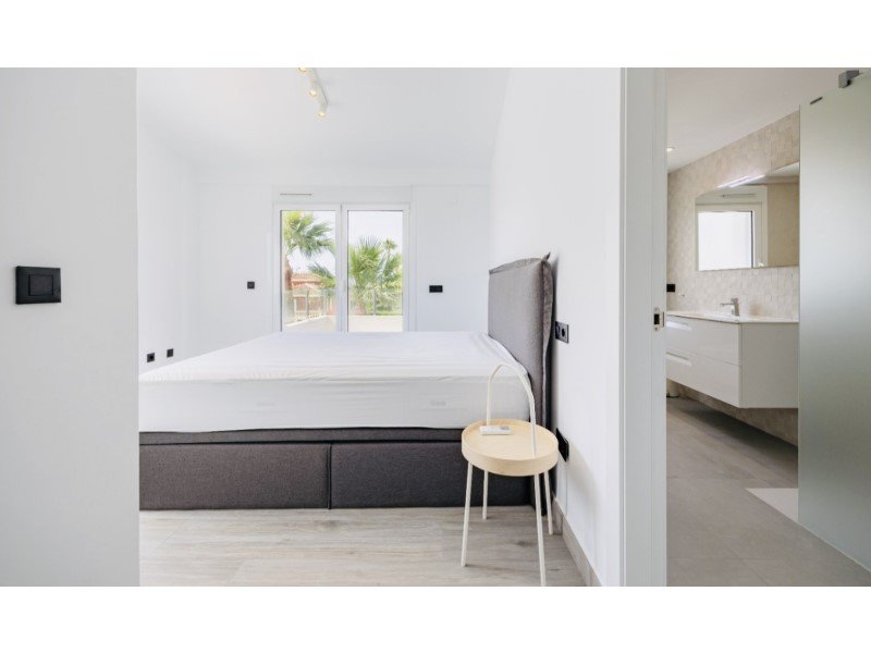 ID224a8501-0000-0500-0000-00001696be21