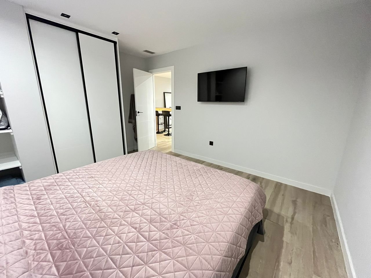 WhatsApp_Image_2025-10-13_at_19.43.58__4__xlarge