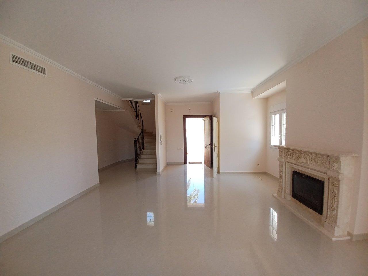 df330aa9edbd4c6d62da_xlarge