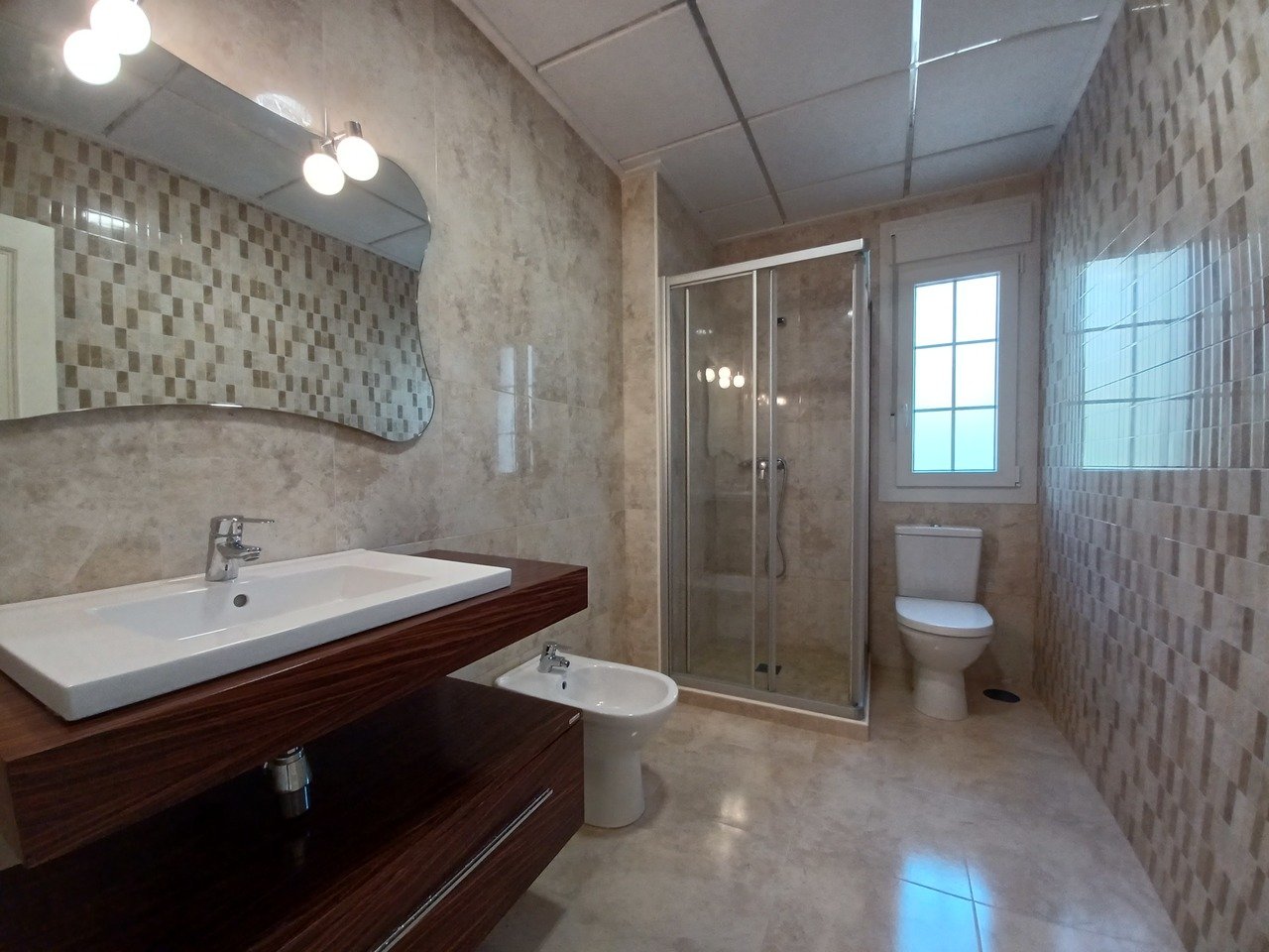 e088e1fcd1d1f381e043_xlarge