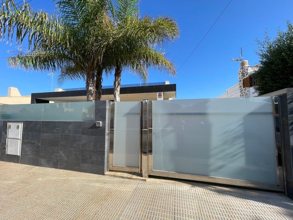 full_1389529_63080915