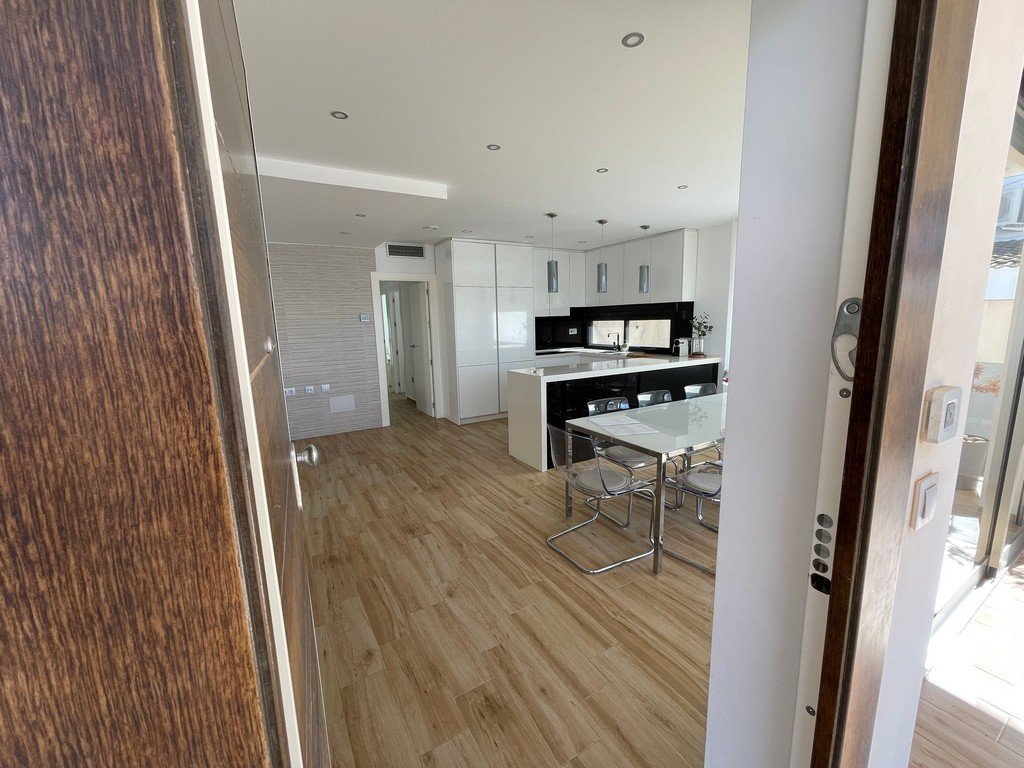 full_1389529_63080935