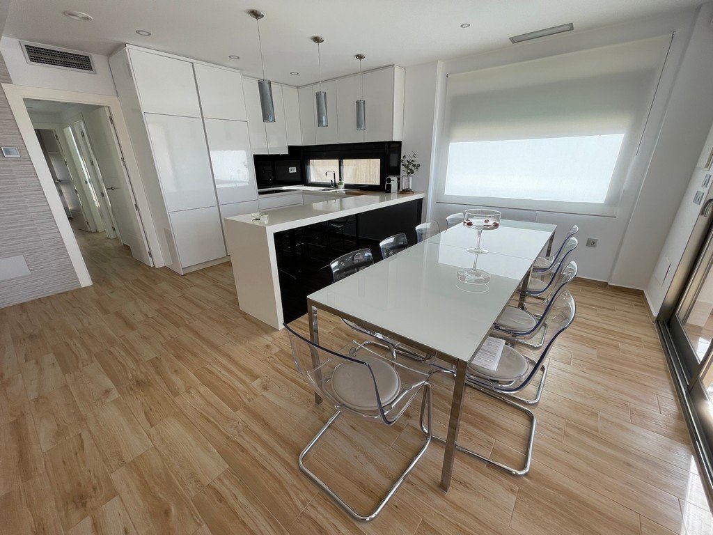 full_1389529_63080936