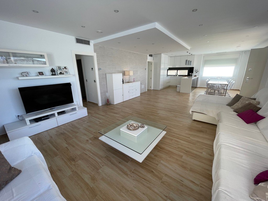 full_1389529_63080941