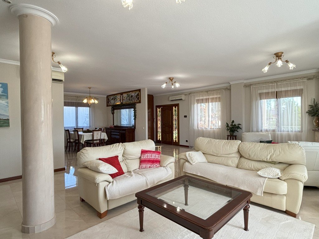 full_1464916_64811983