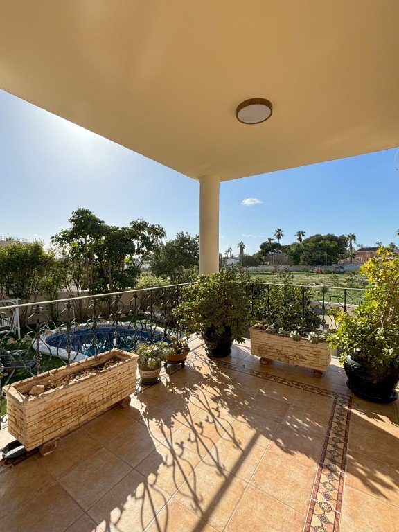 full_1464916_64811990