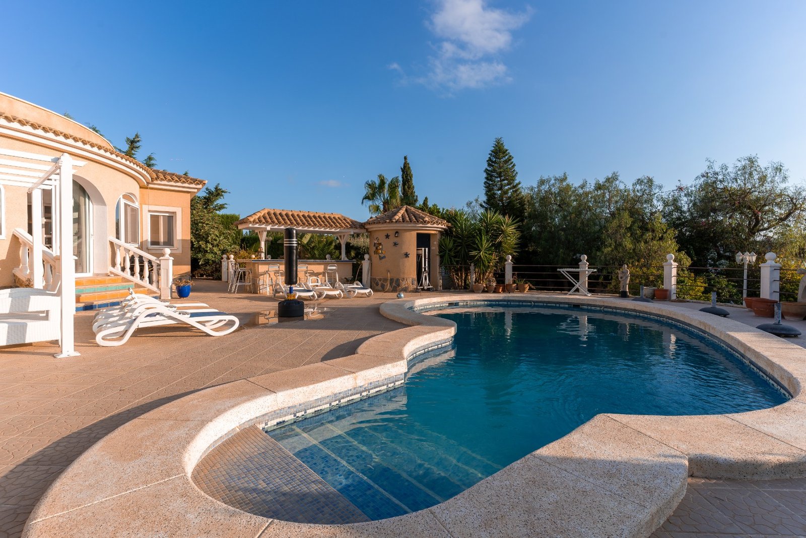 o_1ha468iue16hjdkunch1blng72s