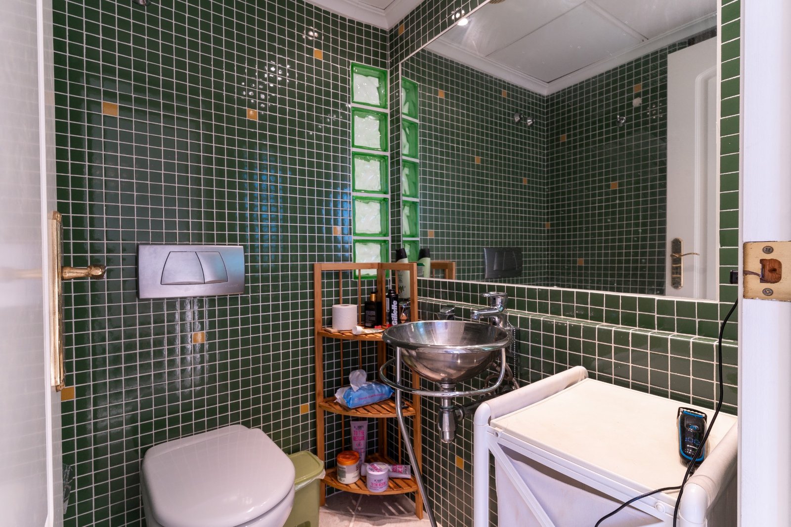 o_1ha468iue2151fqsqj9u01i4c3n