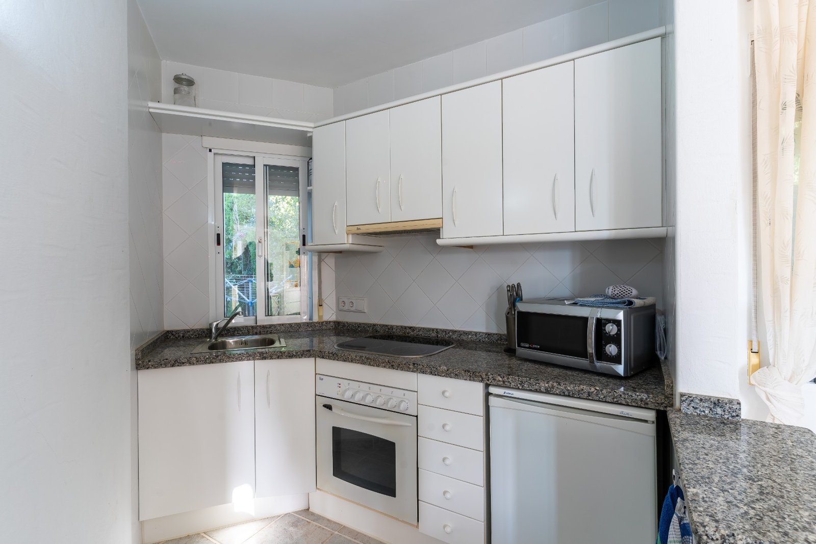 o_1ha468iuei9c1ro015fj1fdadvd38