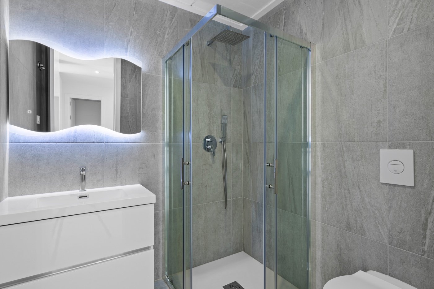 o_1ht6r1v1eb3q17a9h5gq7l10rv3k