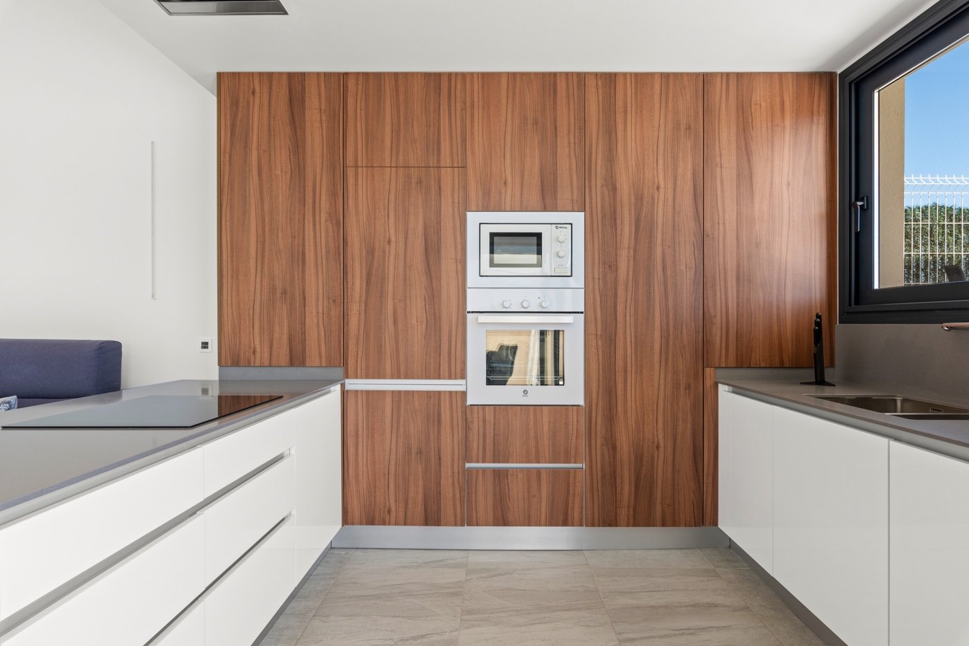 o_1ht6r1v1ef9g403mmau528cc3c