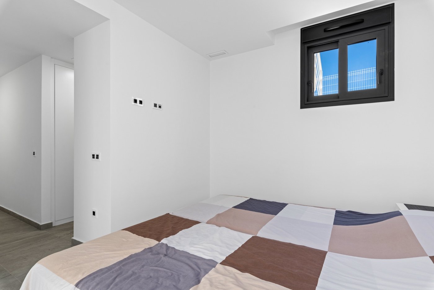 o_1ht6r1v1eh8014vq1j8i1pru1vdi45