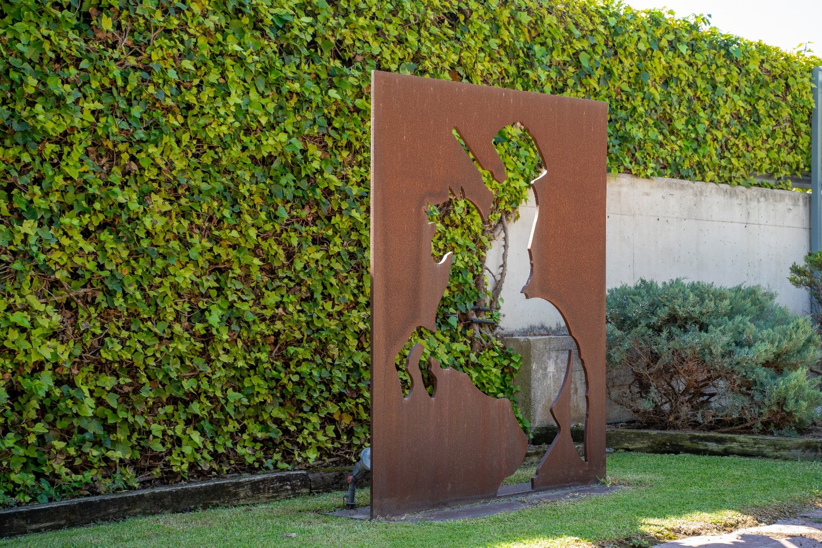 o_1i7l9jfbg1438d8118vml4v1tj52d