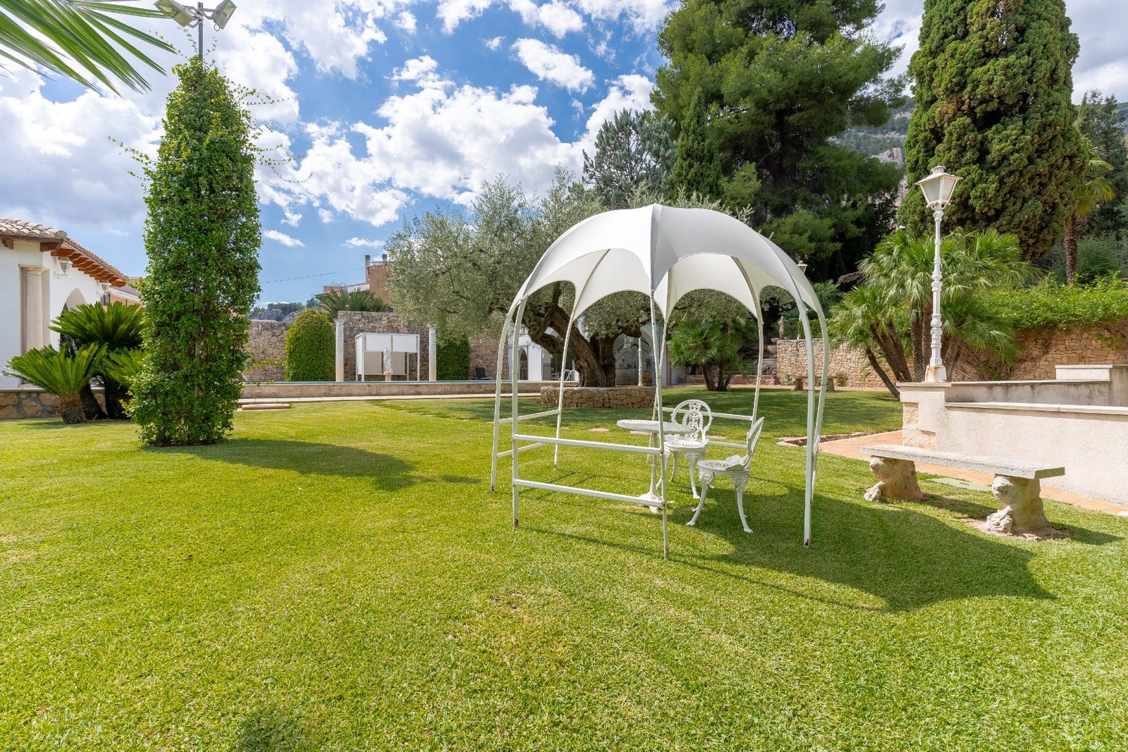 o_1i7l9pdsbrhv196u1o231ov3e4a8v