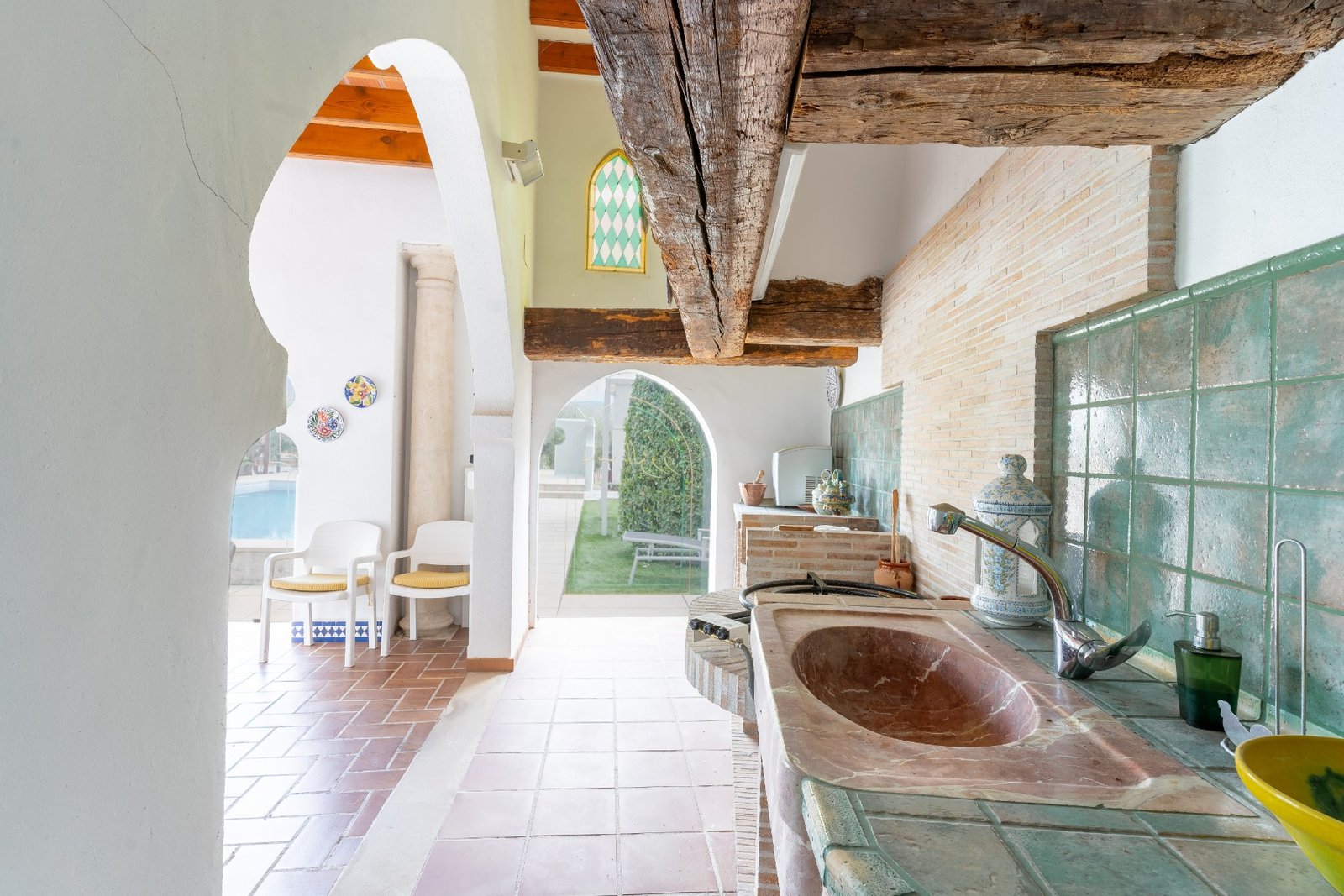 o_1i7lat7mo1bklte2e9p56tin0lo