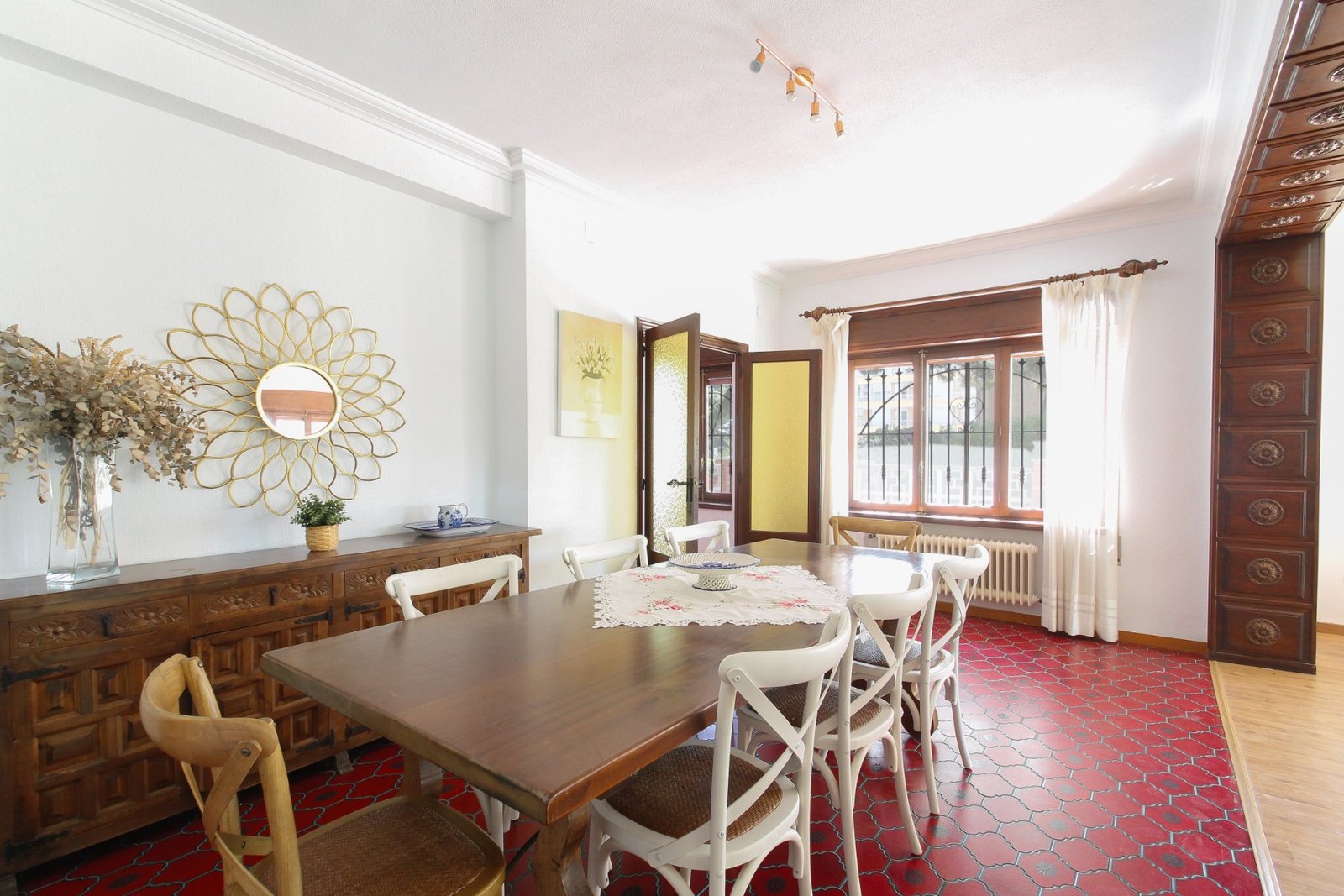 o_1inc1a8eldg0119qv11m01ujj3i