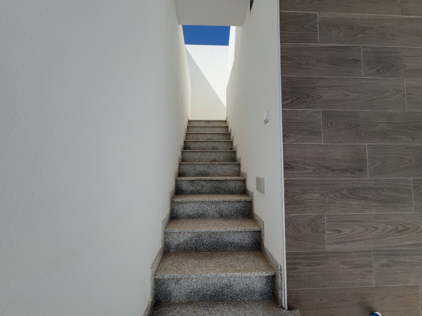 o_1iode35otrkj18ue1udd1b5b105va6