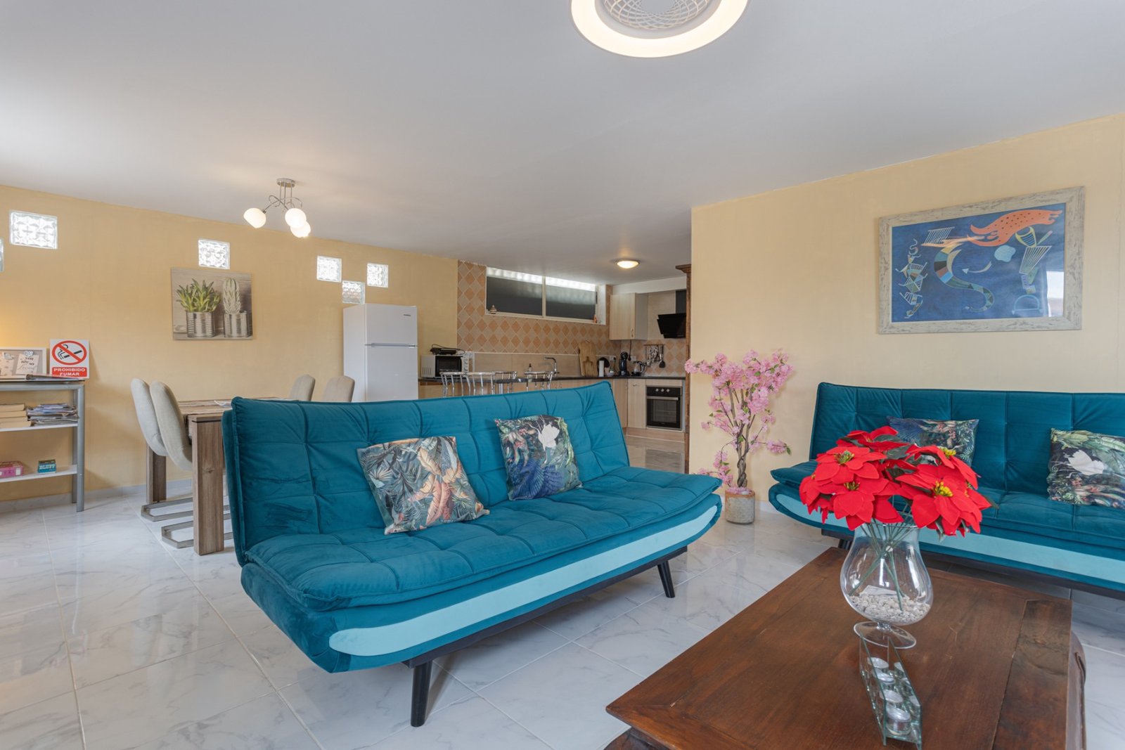 o_1iqvdi5om12av13sib4ttem1an02n