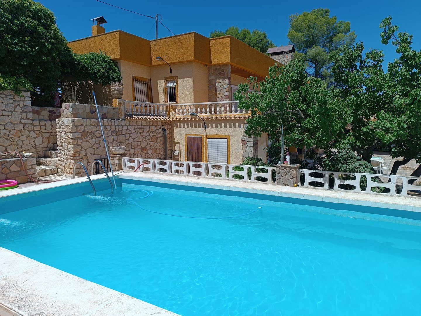 o_1j20adfag6e5vfi1ll818su1vse1s