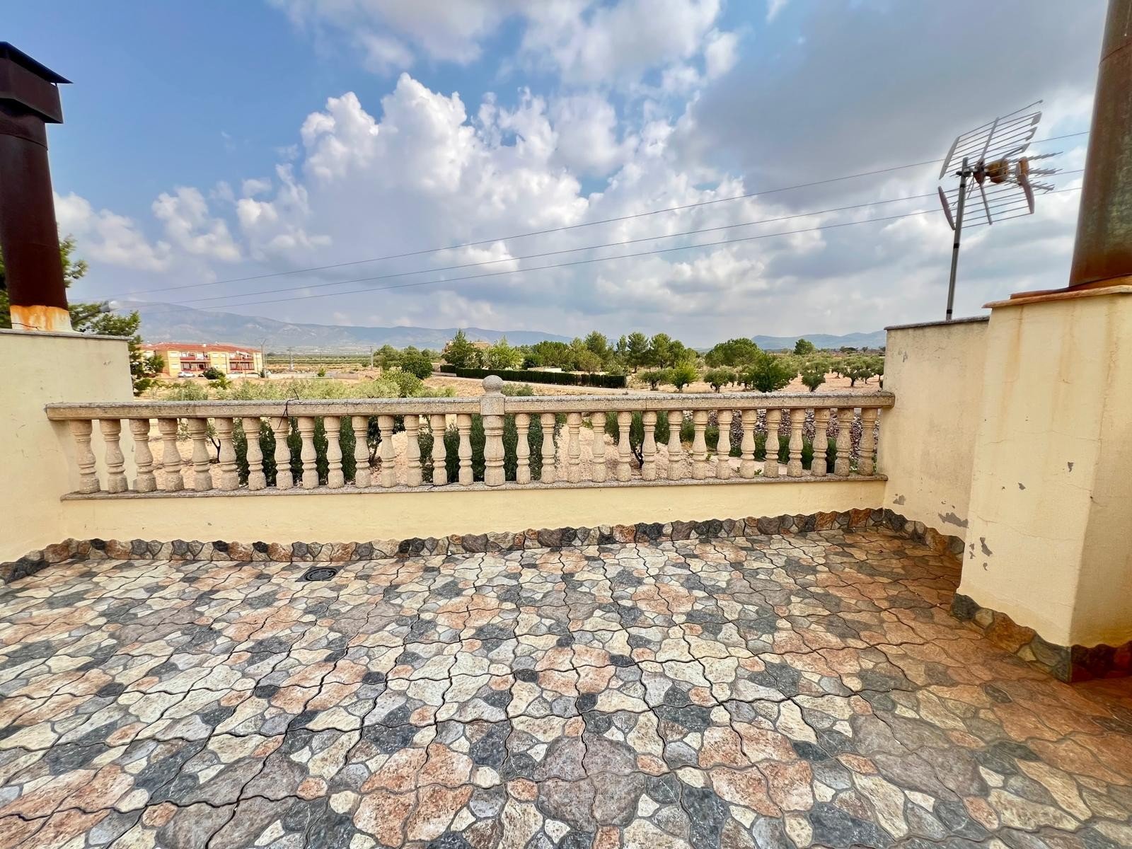 o_1j3qrabm01ajhbfm18ii1og104d53