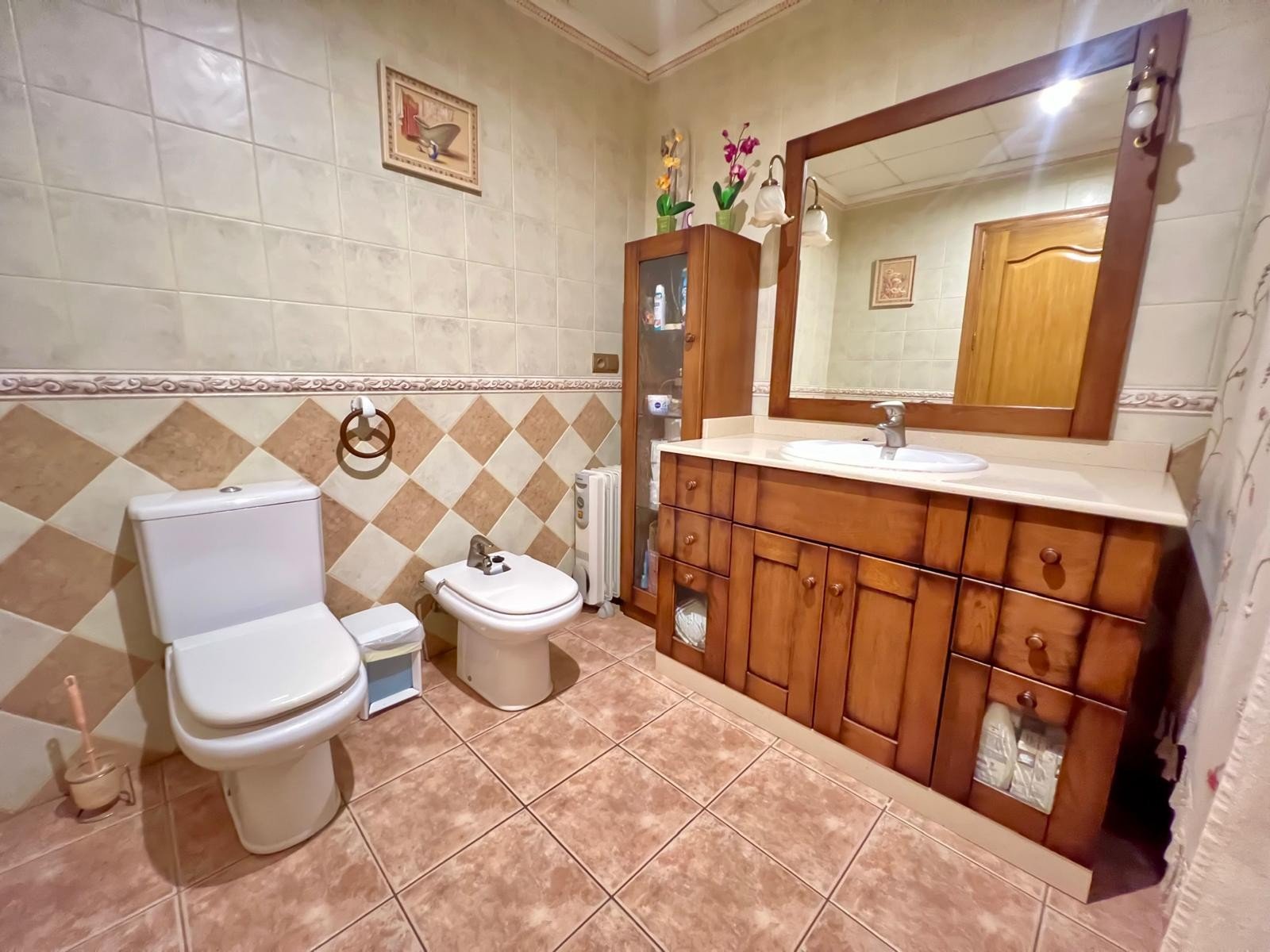 o_1j3qrabm01p71fm840rbir1k7845