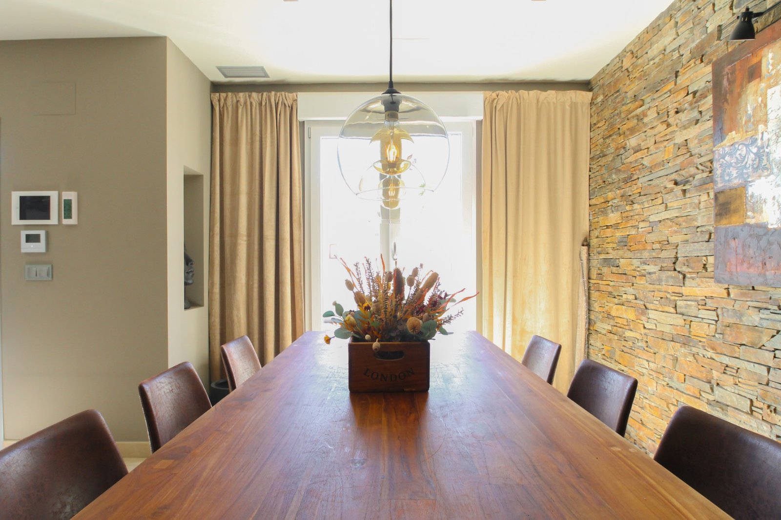 o_1j4kosvlipfeuc57l3ouo5rg53